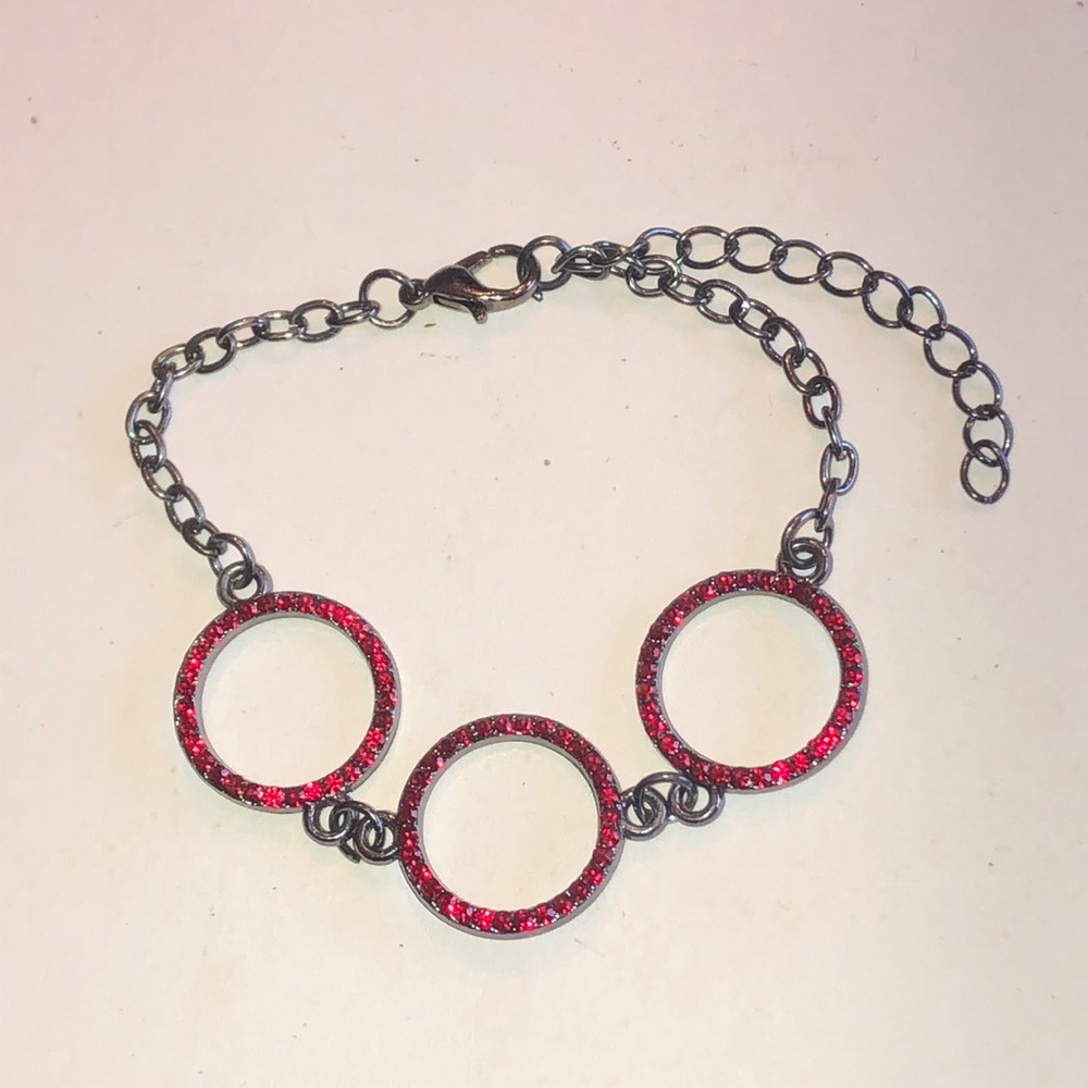 Dark Metal Red Crystal Circle Bracelet